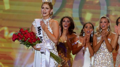 Miss America 2023: Miss Wisconsin, Grace Stanke, is crowned winner