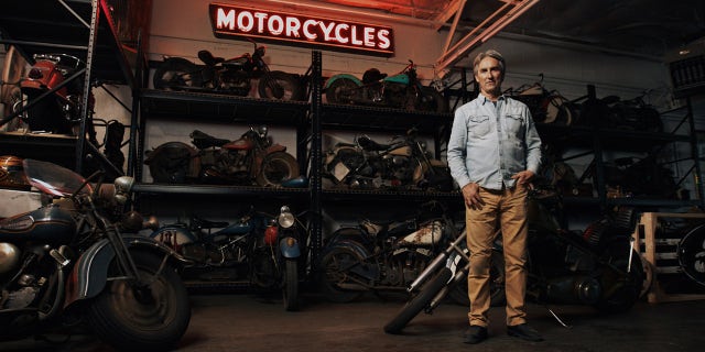 'American Pickers' star Mike Wolfe auctioning his collection of 62 vintage motorcycles read full article at worldnews365.me 5 Mike Wolfe has a collection of more than 130 motorcycles.