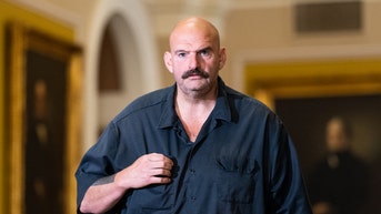 Fetterman chooses interesting outfit to meet world leader amid Senate dress code controversy