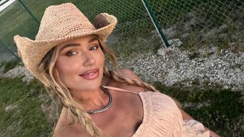 Swimsuit model moving family out of blue state due to homeless crisis