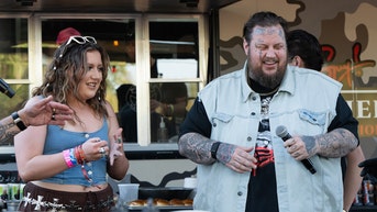 Country star Jelly Roll’s daughter makes surprising choice for first car