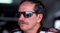 Rare photo of Dale Earnhardt without mustache has NASCAR fans shook