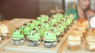 Cleaning lady achieves success with cupcake empire - Fox Business Video