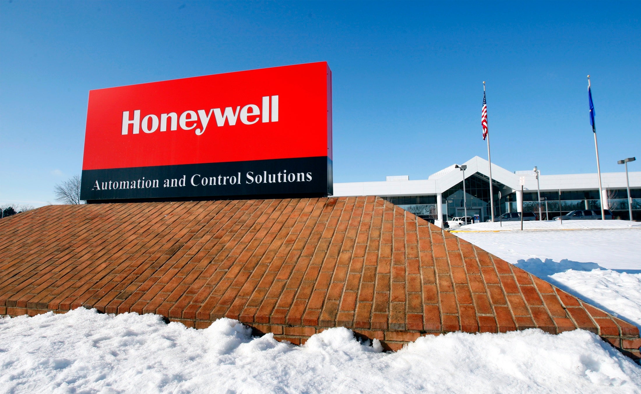 Import control. Хоневелл. Корпорация Honeywell (США). Хонейвелл компания. Honeywell лого.