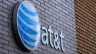 AT&T 2Q earnings miss estimates