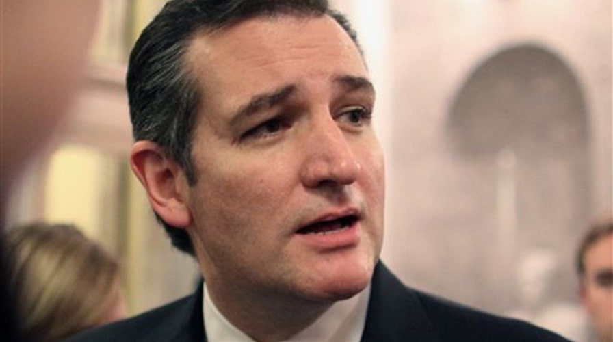 Sen. Ted Cruz hits GOP establishment in speech to Tea Party