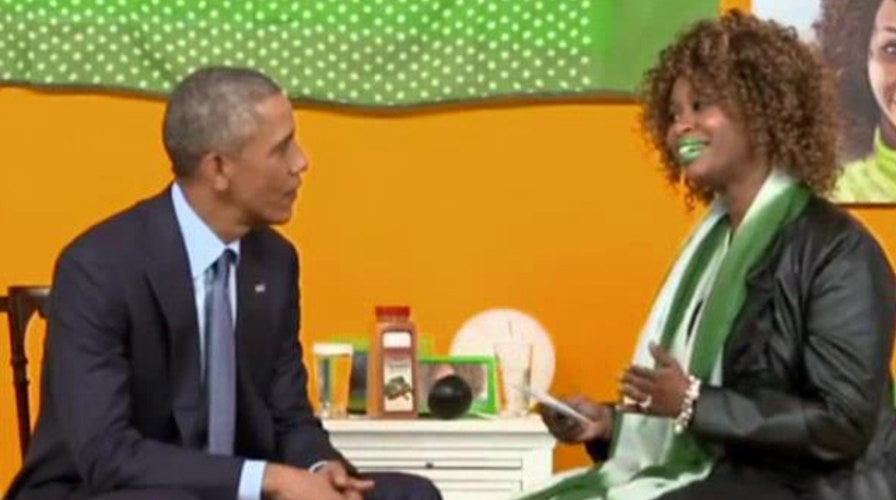 YouTube 'stars' interview President Obama