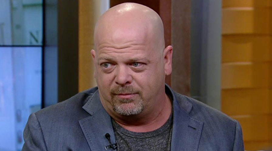 'Pawn Stars' star Rick Harrison shares Super Bowl rings
