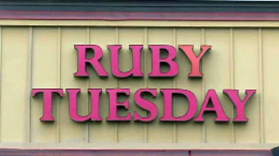 Two men sue Ruby Tuesday over sexism