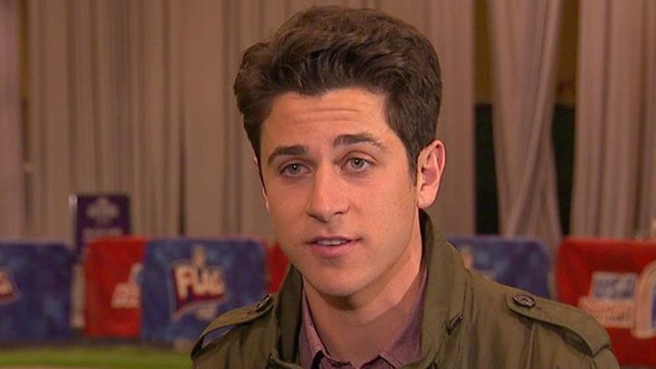 David Henrie on playing Ronald Reagan in new biopic