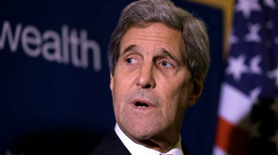 Sec'y Kerry travels to Ukraine as US weighs sending arms