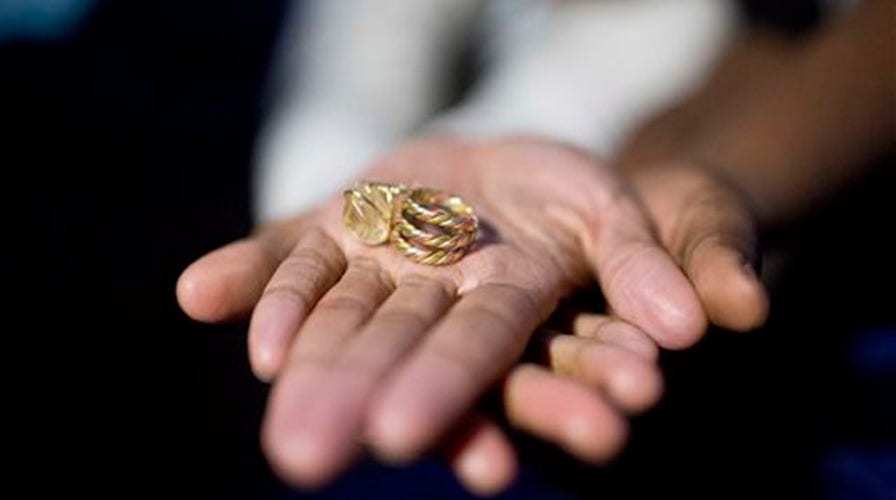 Ala. chief justice orders ban on gay marriage licenses