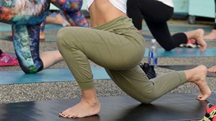 Bill aims to outlaw yoga pants, speedos in Montana