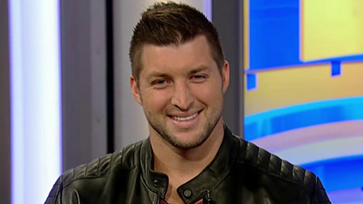 One Month After Tim Tebow's Ridiculed Promotion, He Is on Fire