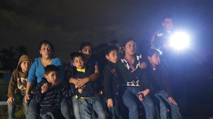 Obama administration pushes immigration action