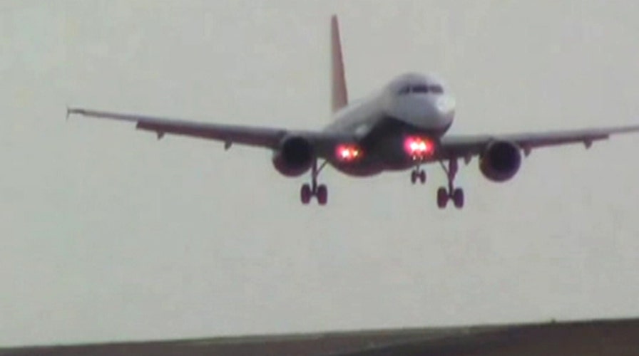 Pilots battle incredible crosswinds