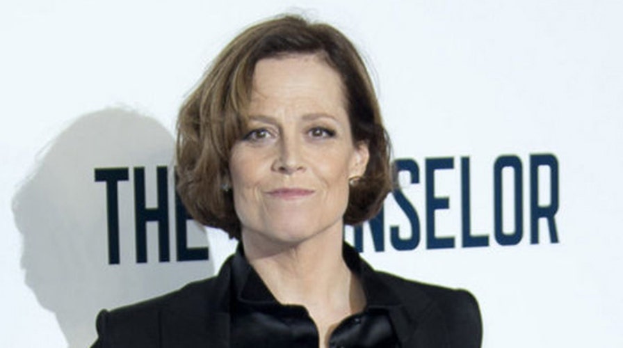 Sigourney Weaver talks 'Chappie,' future of A.I.