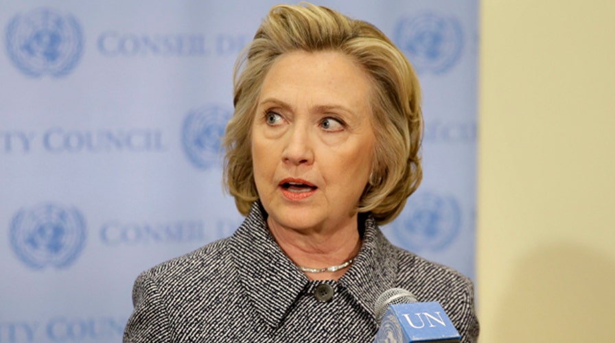Hillary Clinton defends use of private email addresses