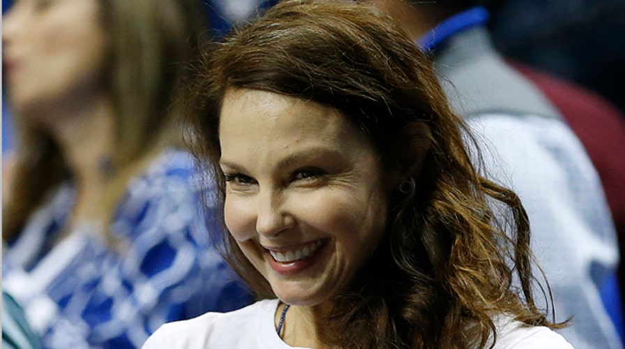 Ashley Judd pressing charges against Twitter trolls