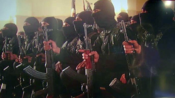 ISIS tweets photos of military 'graduation'