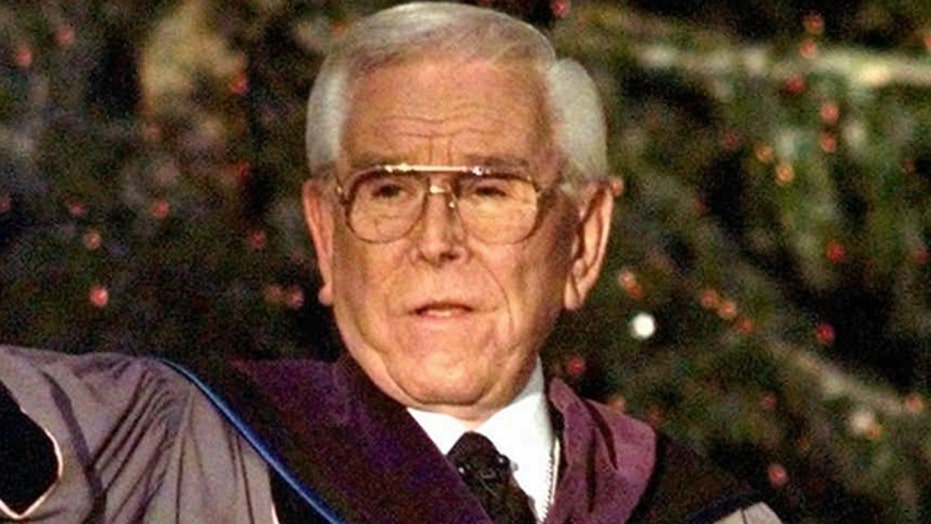 Robert Schuller, Crystal Cathedral megachurch founder, dies Fox News