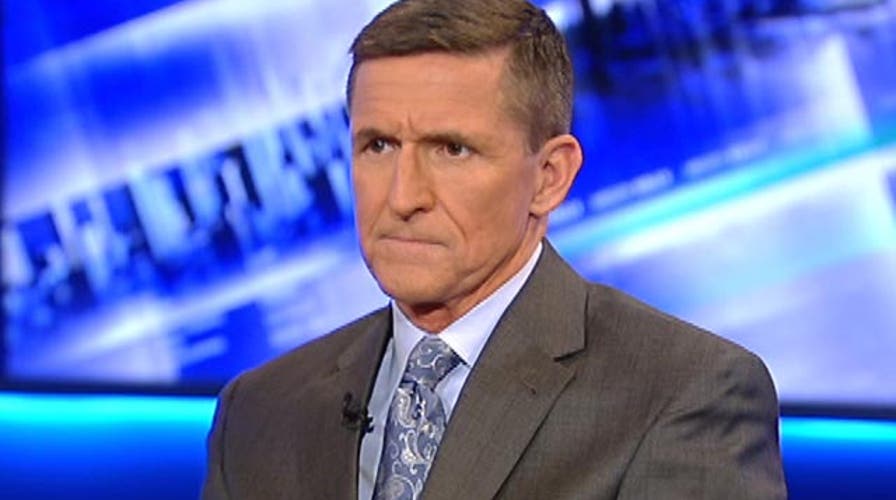 Michael Flynn weighs in on Hillary Clinton email controversy