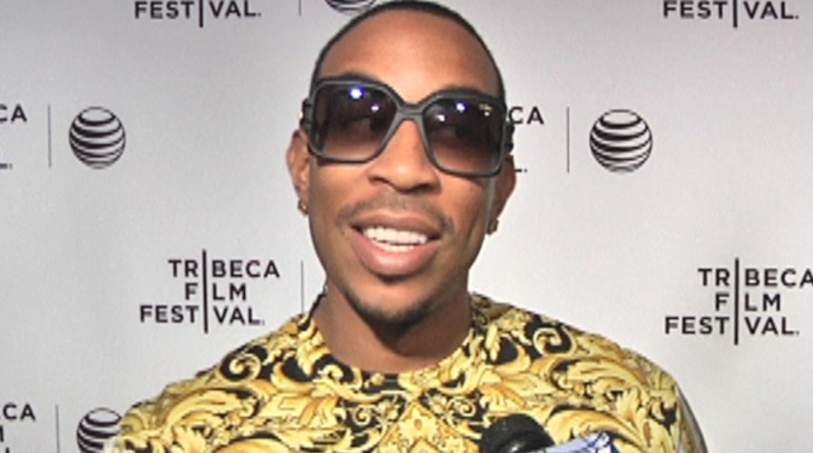 Celebrities remember their favorite 'SNL' sketches