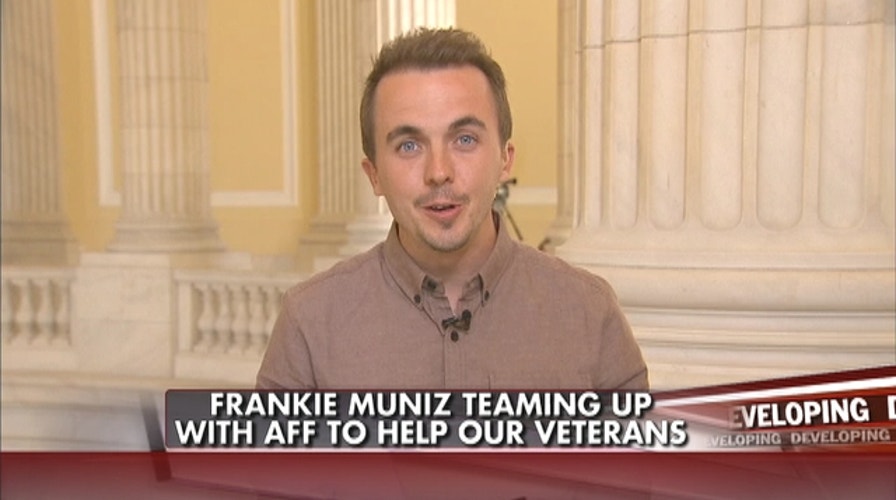 Frankie Muniz raises awareness of PTSD in U.S. vets