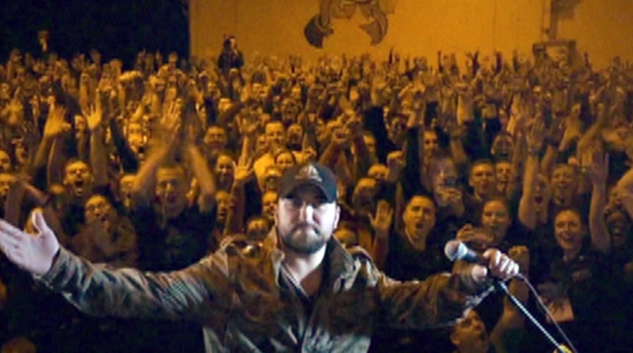 Fox Flash: Tyler Farr