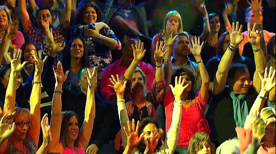 Pumping up the 'Idol' audience