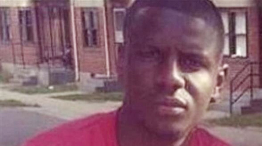 Report: Freddie Gray tried to injure himself