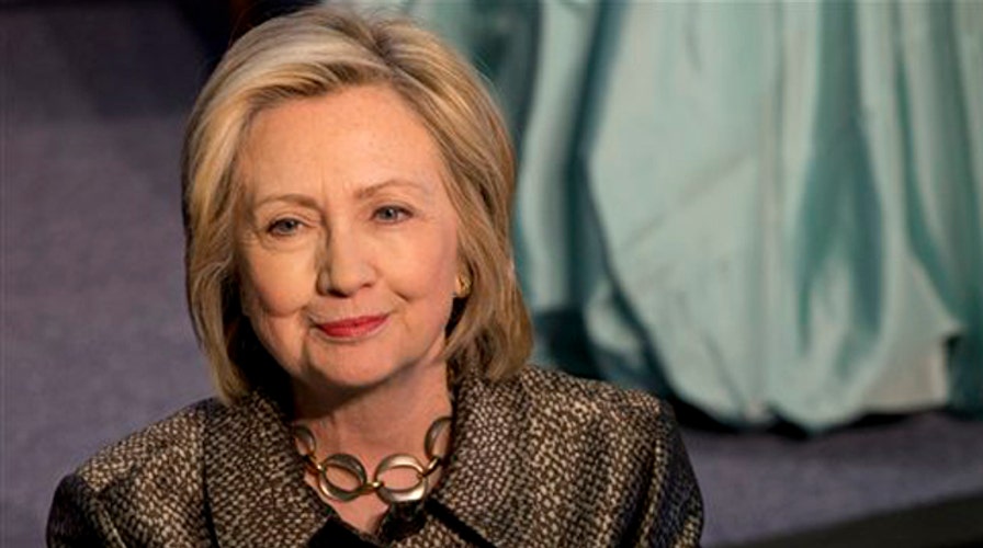 Canadian law does not protect identity of Clinton donors