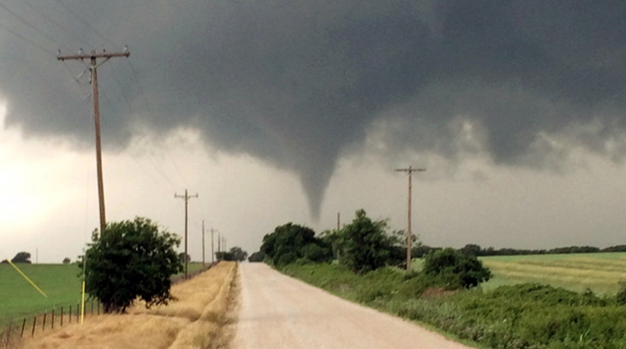 Fierce tornados tear through Central US