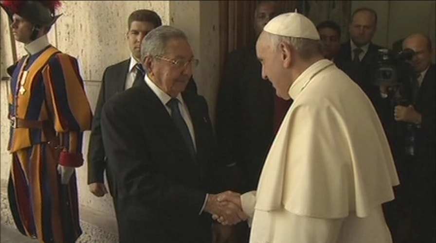 Raul Castro meets Pope Francis