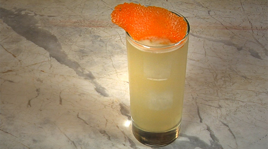 How to Make a Barrel Aged Tom Collins