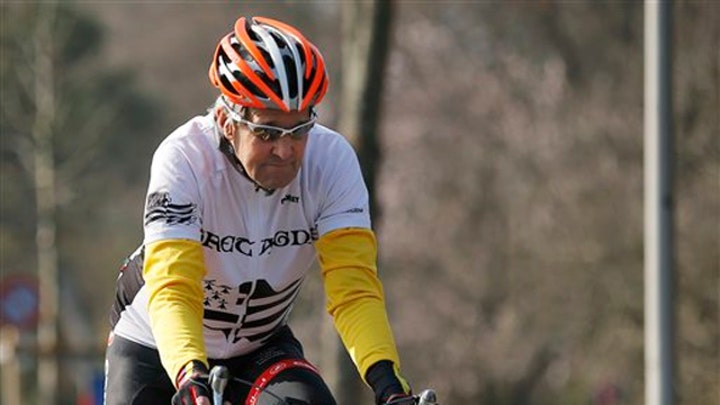 John Kerry returning home after breaking femur in bike crash