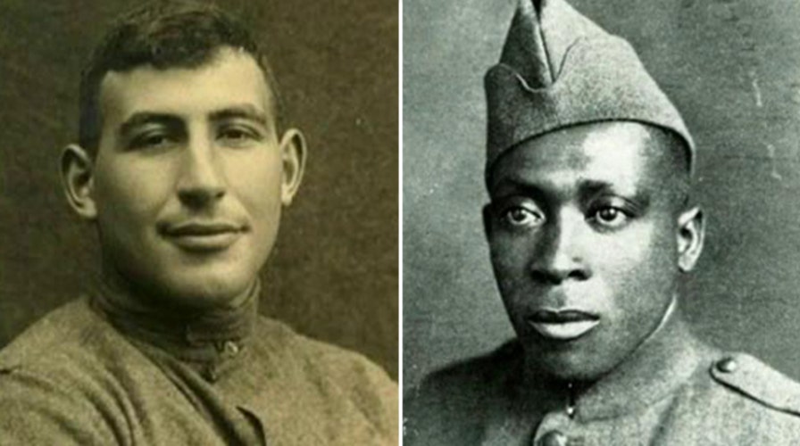 Obama posthumously presents Medal of Honor to two WWI vets