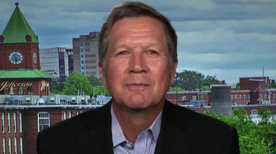 Gov. Kasich blasts Clinton 'demagoguery,' talks 2016 polling