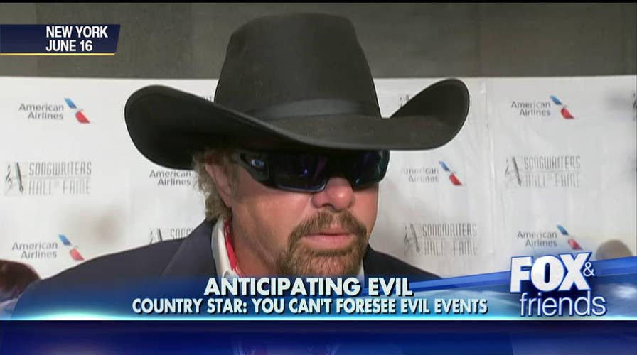062315_tobykeith