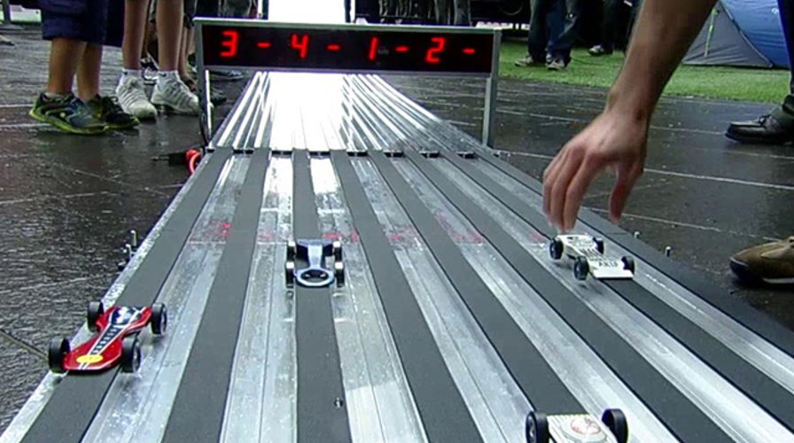 Boy Scouts race Pinewood Derby cars on 'Fox & Friends'