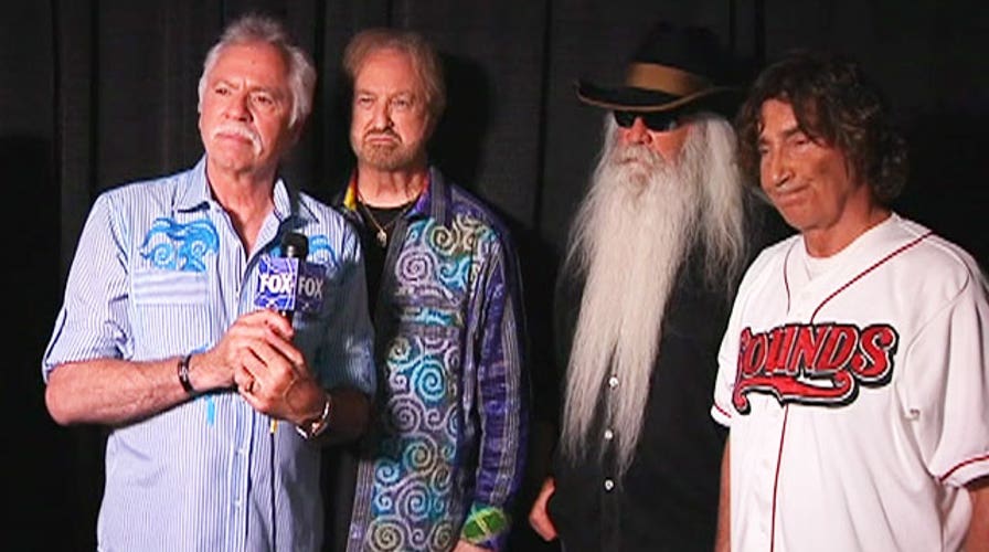 Oak Ridge Boys: Brought up loving America