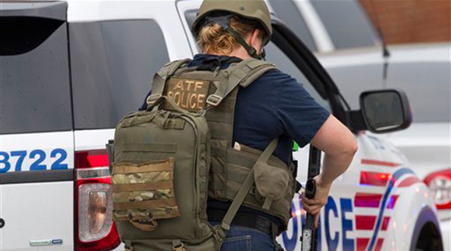 Federal officials give 'all clear' in Navy Yard incident