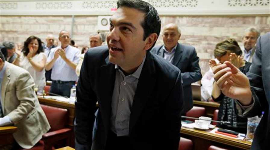 Greece makes proposals to avoid financial collapse