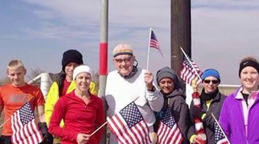WWII veteran Ernie Andrus running across America