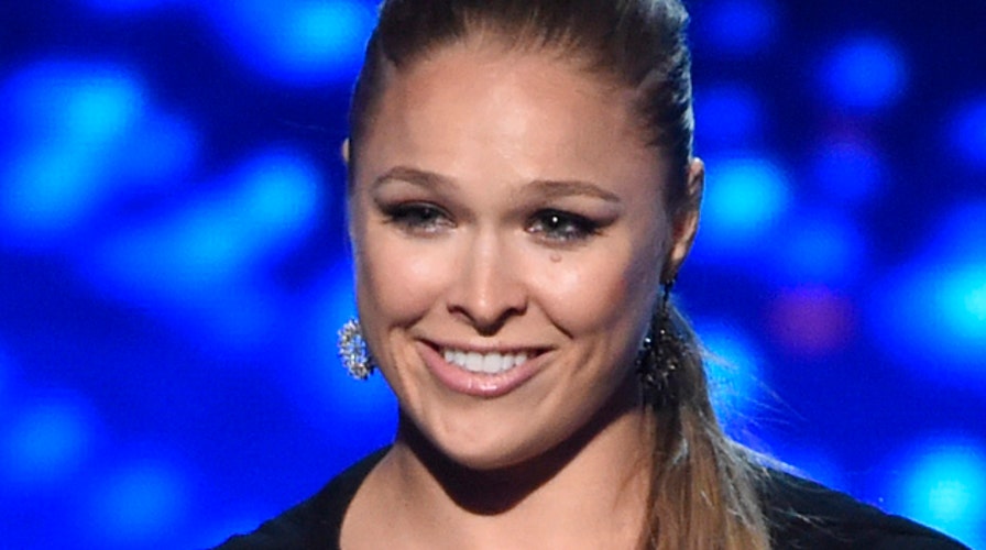 Ronda Rousey zings Floyd Mayweather