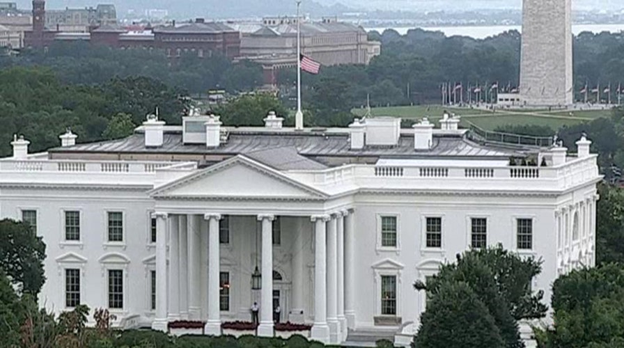 Obama orders all flags at half-staff in honor of Chattanooga