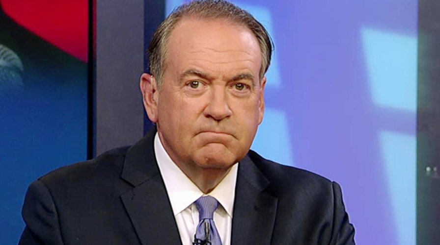 Huckabee defends comparison of Iran agreement to Holocaust