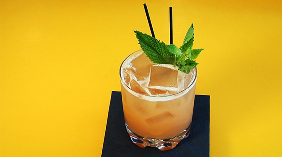 Bar D'Eau's Bourbon Peach Fix