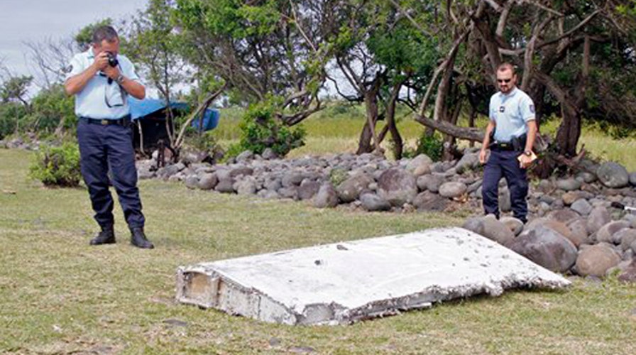 What could MH370 debris reveal about fate of plane?