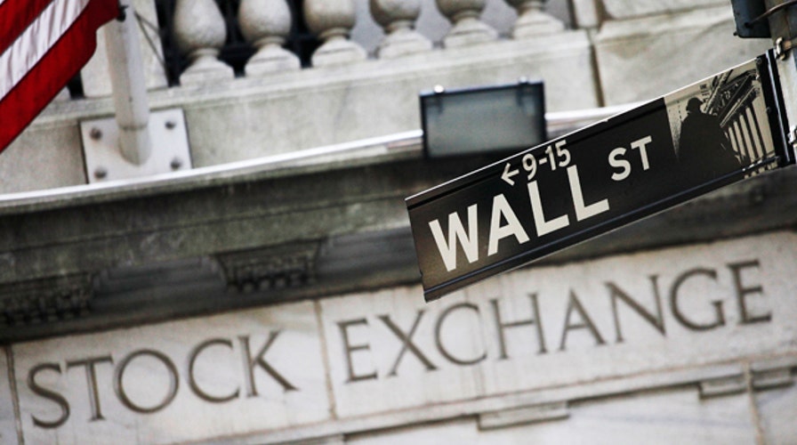 Who will handle topic of economic fallout best in debates?